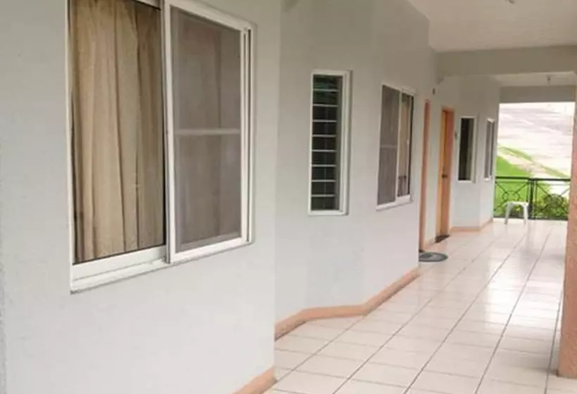 Fotos del hotel Gardenville:  16