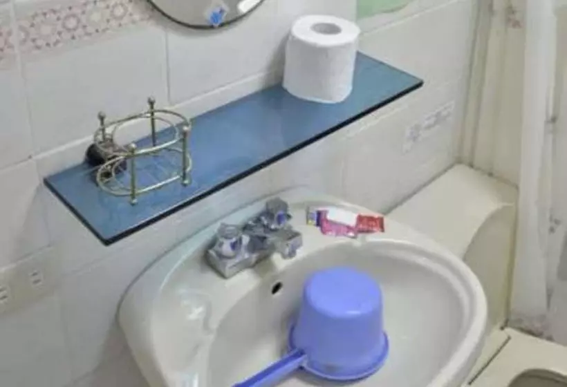 Fotos del hotel Gardenville:  9