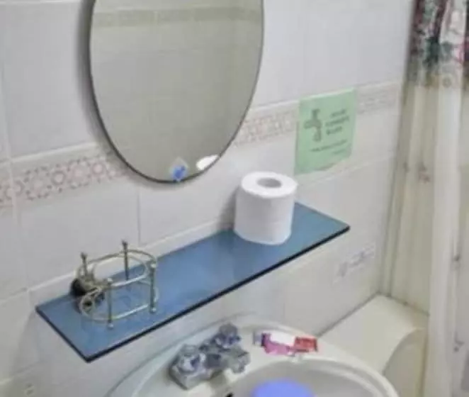 Fotos del hotel Gardenville:  6