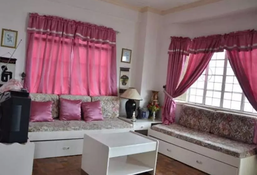 Fotos del hotel Gardenville:  17