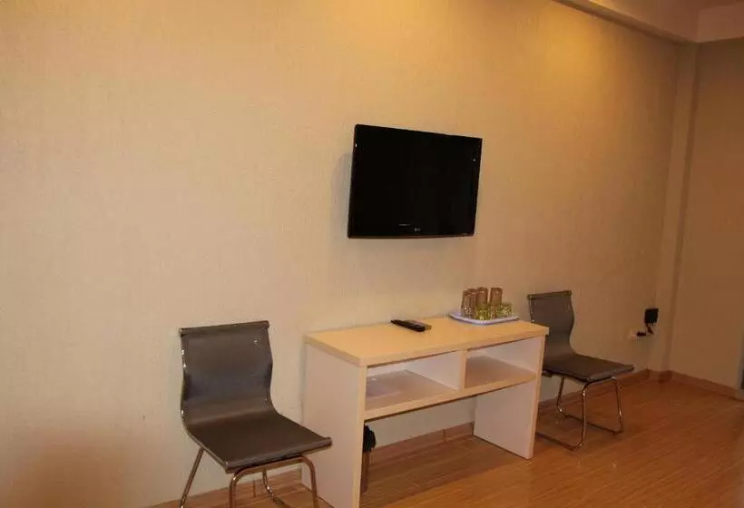 Fotos del hotel Legacy:  8