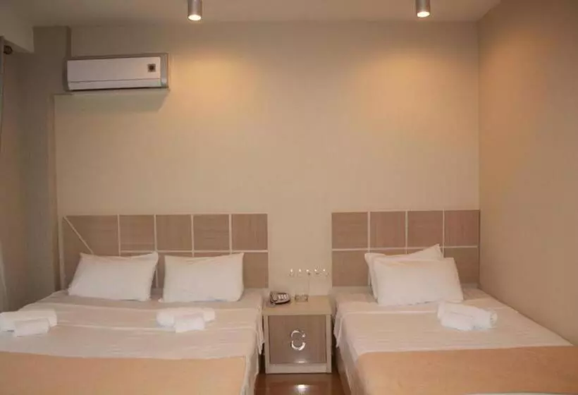 Fotos del hotel Legacy:  15