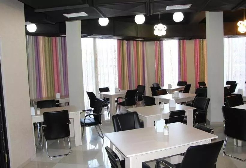 Fotos del hotel Legacy:  11