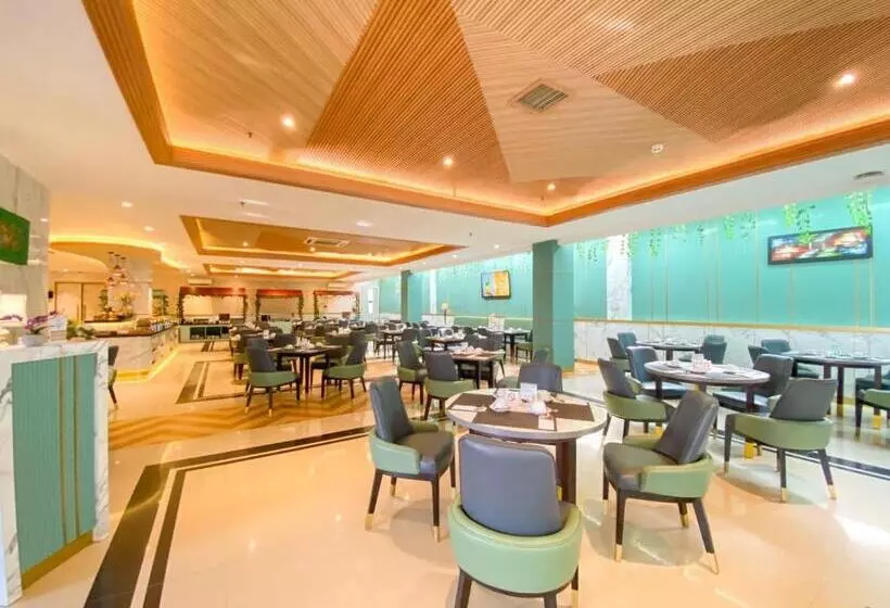 Fotos del hotel Hotel @Hom Platinum Gowongan:  11