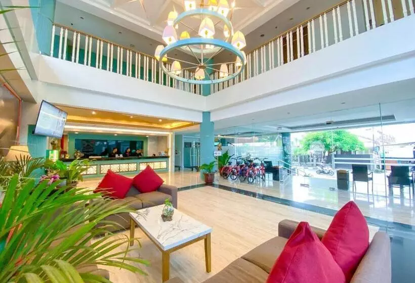 Fotos del hotel Hotel @Hom Platinum Gowongan:  10