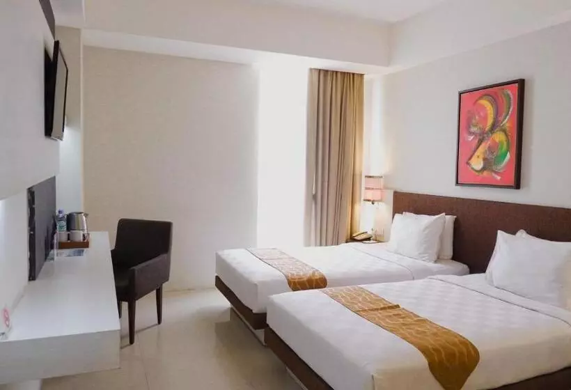 Fotos del hotel Hotel @Hom Platinum Gowongan:  9