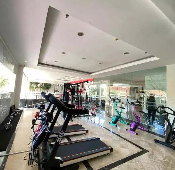 Fotos del hotel Hotel @Hom Platinum Gowongan:  4