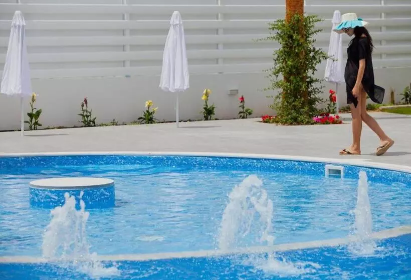 Fotos del hotel Princessa Vera Hotel Apartments:  2