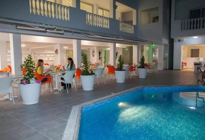 Fotos del hotel Princessa Vera Hotel Apartments:  19