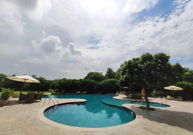 Fotos del hotel The Gateway Resort Damdama Lake:  1