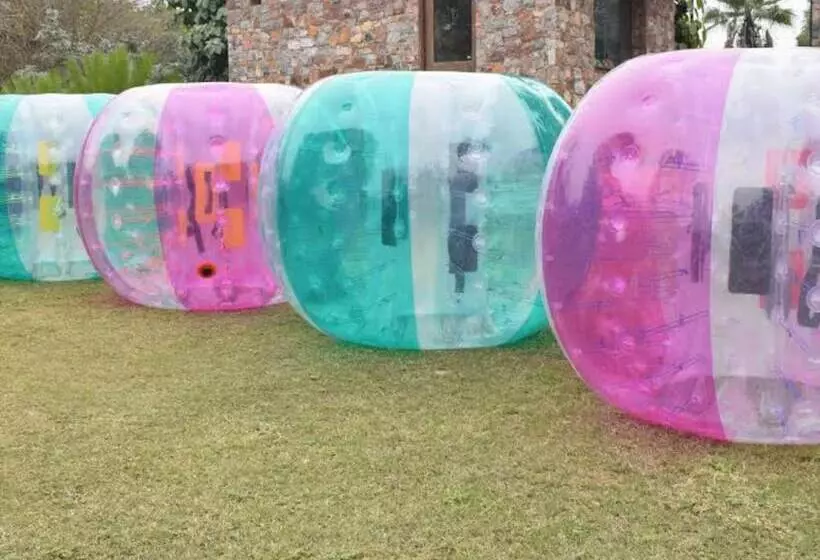 Fotos del hotel The Gateway Resort Damdama Lake:  3