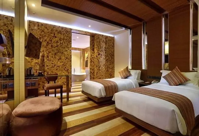 Fotos del hotel Mega Boutique:  8