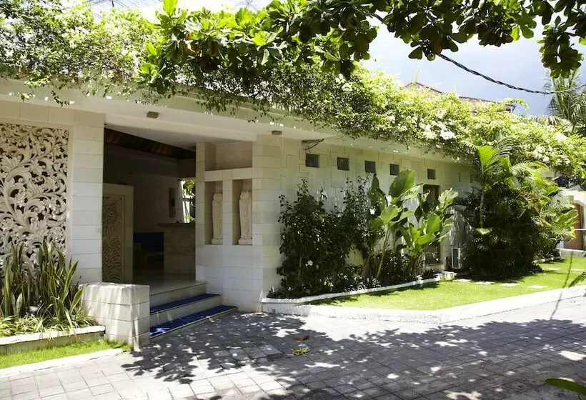 Fotos del hotel Artemis Villa And:  13