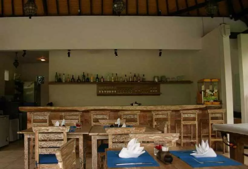 Fotos del hotel Artemis Villa And:  3