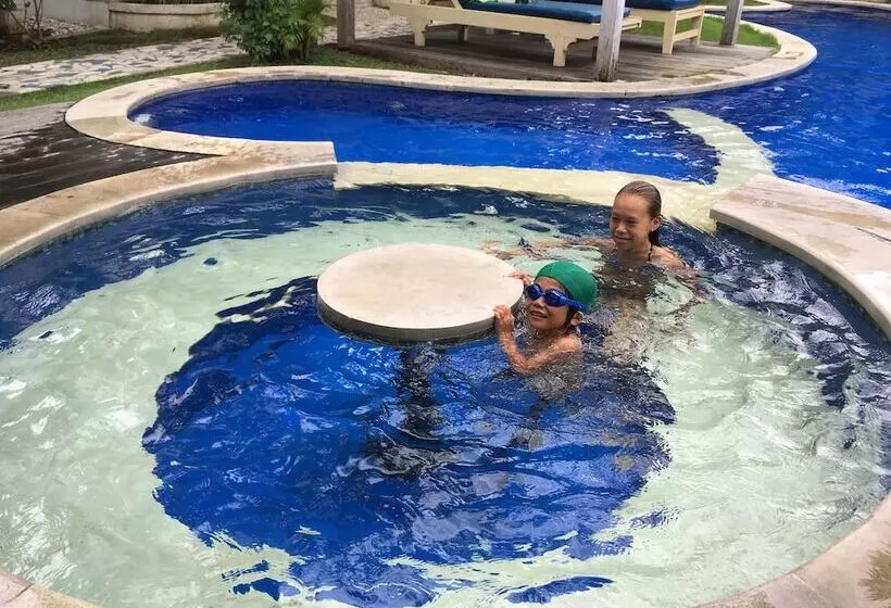 Fotos del hotel Artemis Villa And:  9