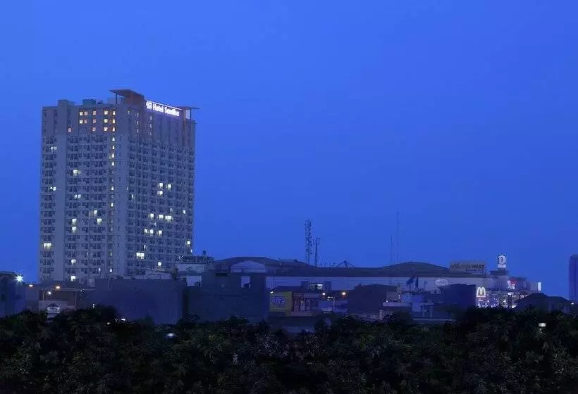 Fotos del hotel Santika Depok:  11