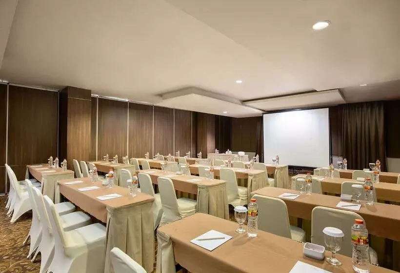 Fotos del hotel Santika Depok:  13