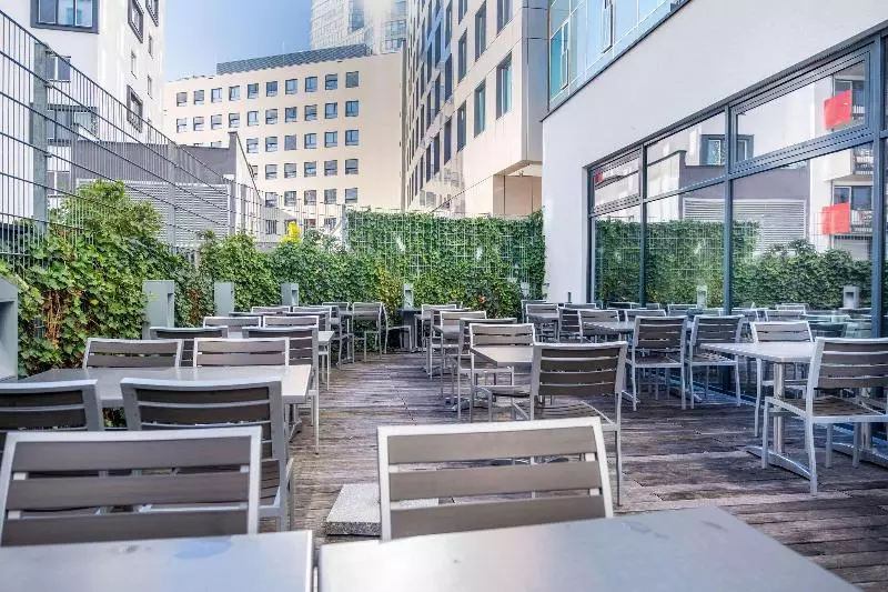 Fotos del hotel Star Inn  Premium Wien Hauptbahnhof, By Quality:  12