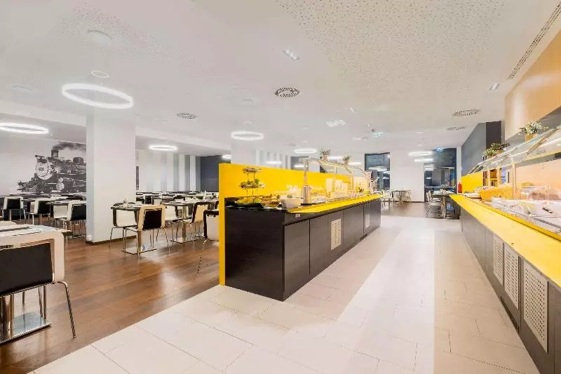 Fotos del hotel Star Inn  Premium Wien Hauptbahnhof, By Quality:  17