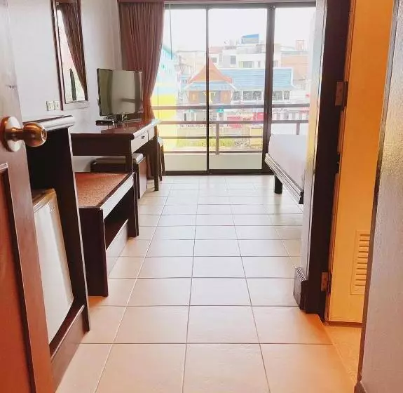 Fotos del hotel C & N  Patong:  15