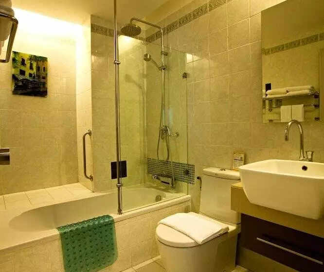 Fotos del hotel C & N  Patong:  4