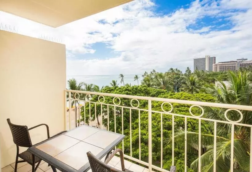 Fotos del hotel Castle Waikiki Shore Beachfront Condominiums:  20