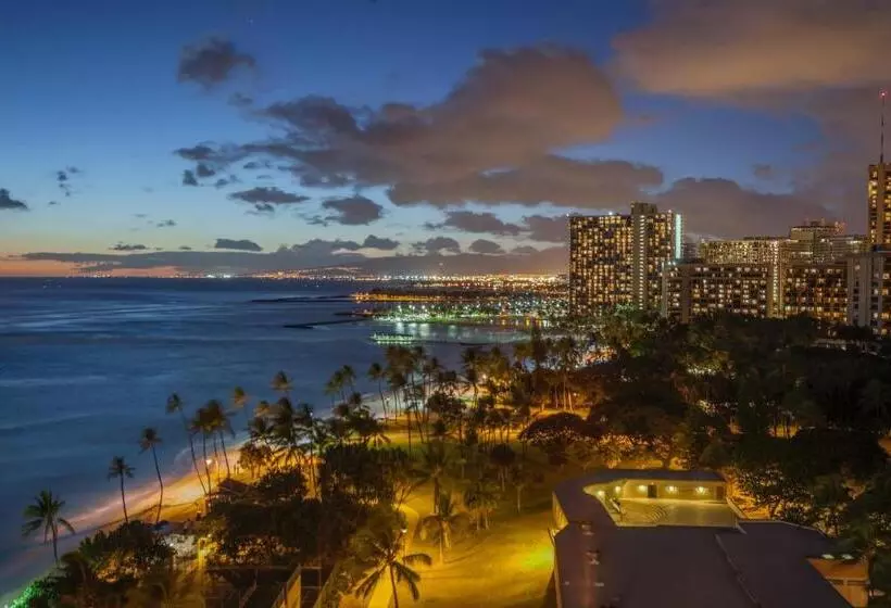 Fotos del hotel Castle Waikiki Shore Beachfront Condominiums:  10