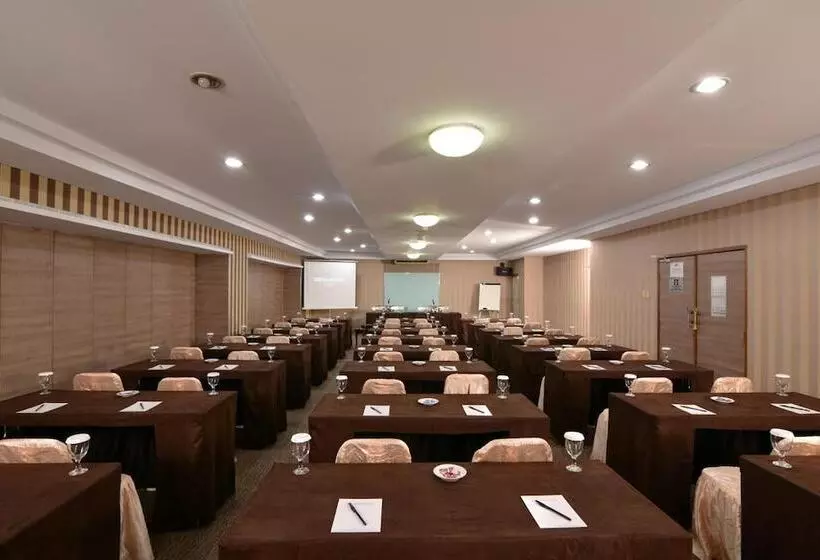 Fotos del hotel Gren Alia Cikini:  12