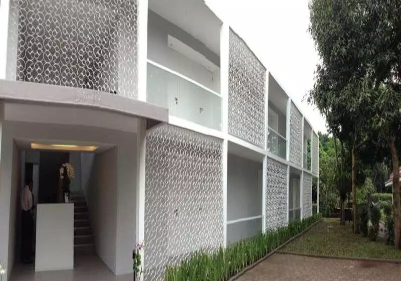 Fotos del hotel Kartipah Guest And Wedding House:  5