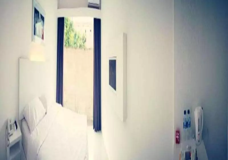 Kartipah Guest And Wedding House