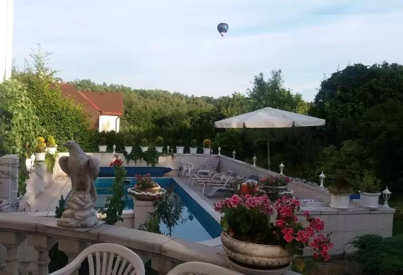 Fotos del hotel Garni:  2