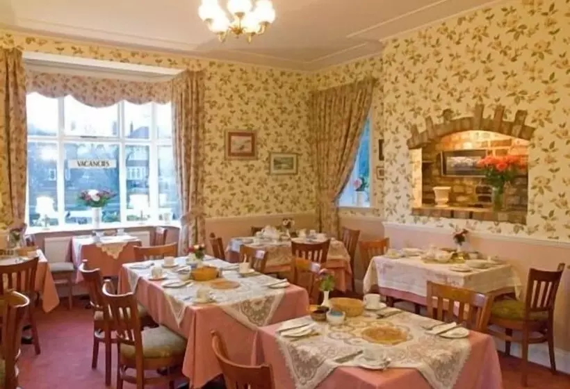 Fotos del hotel Midway Guest House:  3