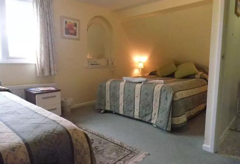 Fotos del hotel Midway Guest House:  10