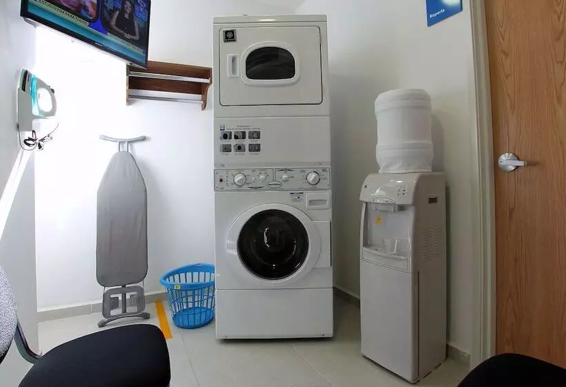 Fotos del hotel One Queretaro Centro Sur:  17