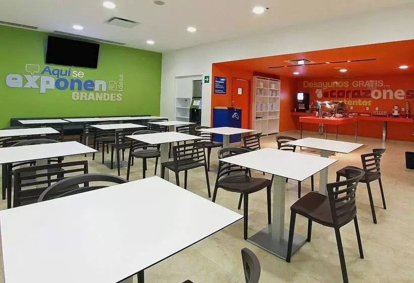 Fotos del hotel One Queretaro Centro Sur:  3