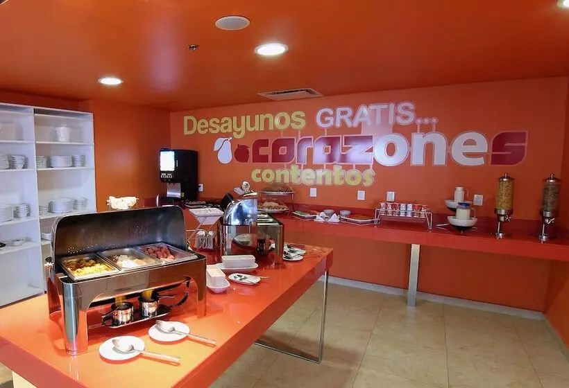 Fotos del hotel One Queretaro Centro Sur:  25