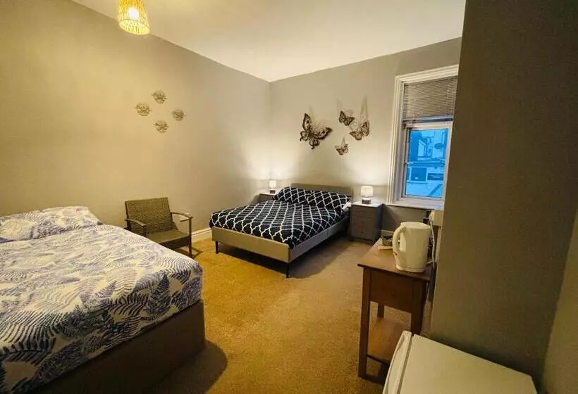 Fotos del hotel Le Papillon:  8