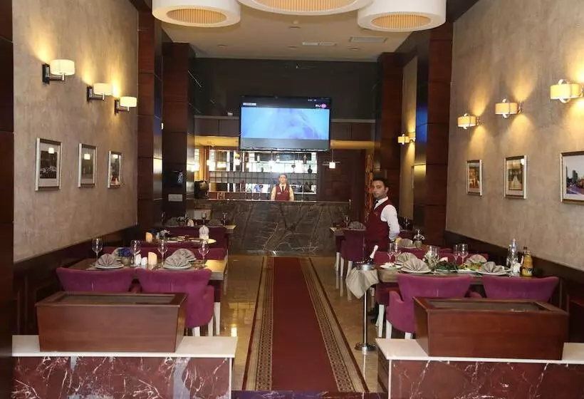 Fotos del hotel Astoria Baku:  7