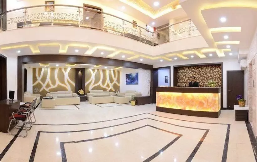 Fotos del hotel Treebo Rigel Inn:  3