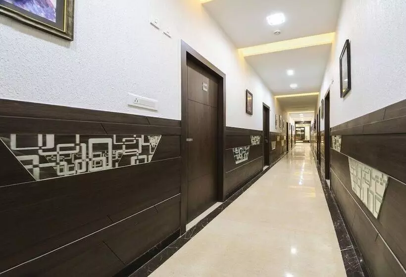 Fotos del hotel Treebo Rigel Inn:  9