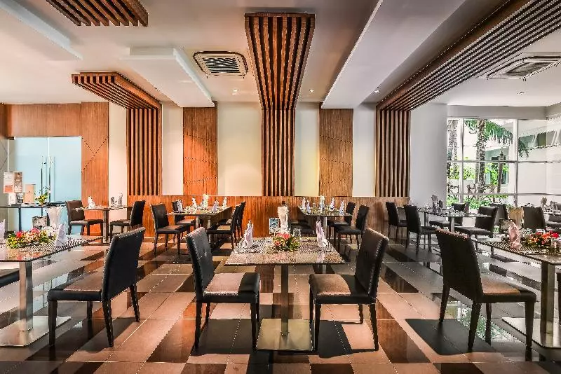 Fotos del hotel Fishermens Harbour Urban Resort  Sha Extra Plus:  7