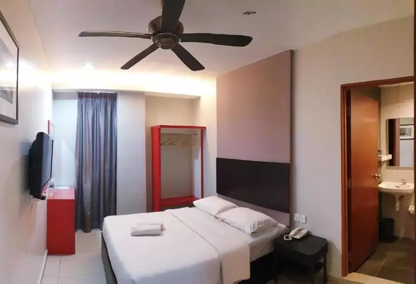 Fotos del hotel Golden Court   Tun Abdul Razak:  8