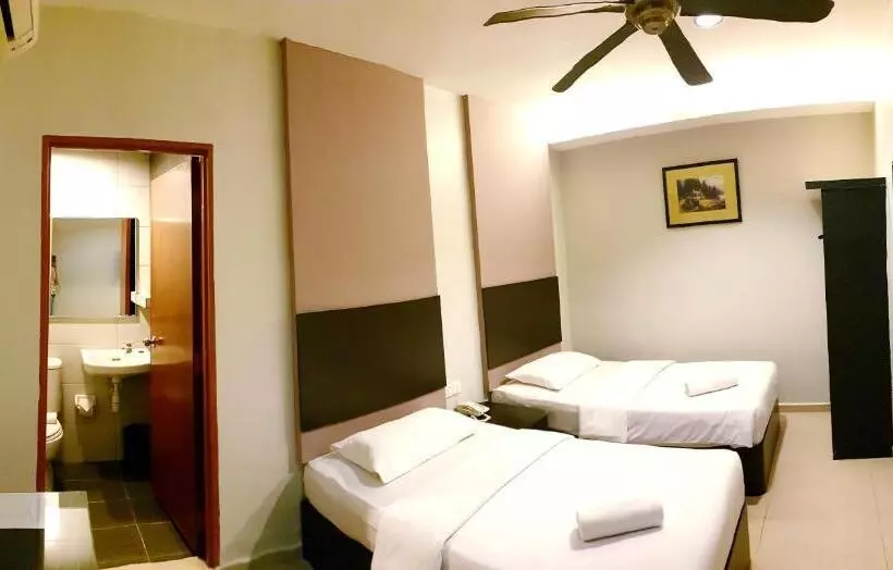 Fotos del hotel Golden Court   Tun Abdul Razak:  23