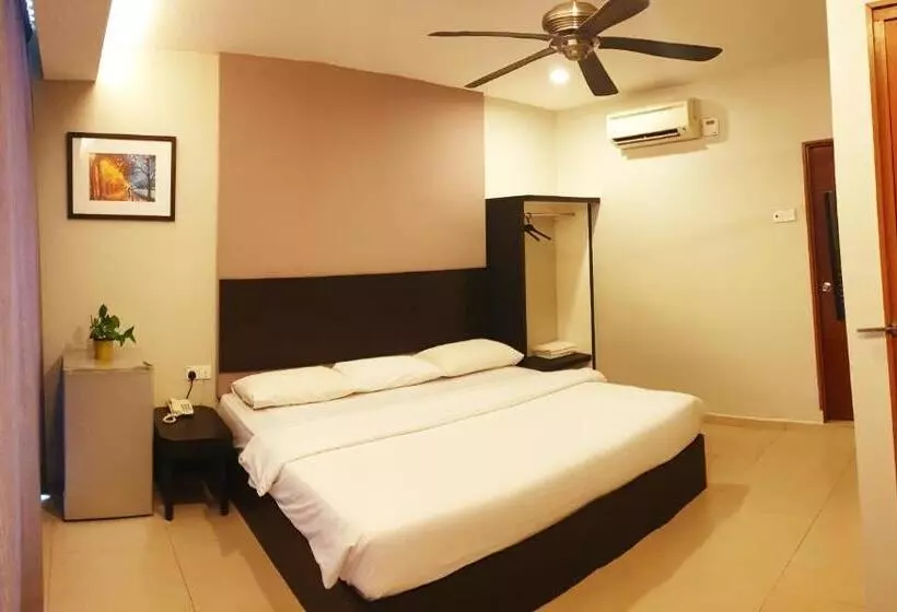 Fotos del hotel Golden Court   Tun Abdul Razak:  13