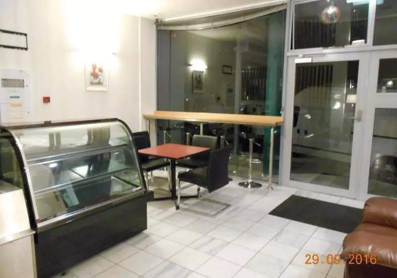 Fotos del hotel Harringtons102:  8