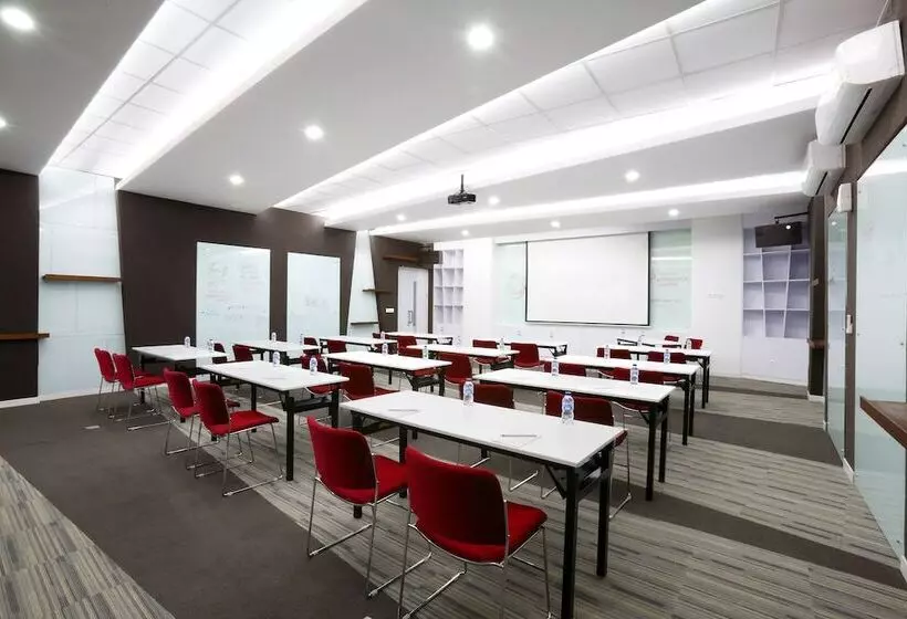 Fotos del hotel Berry Biz:  4