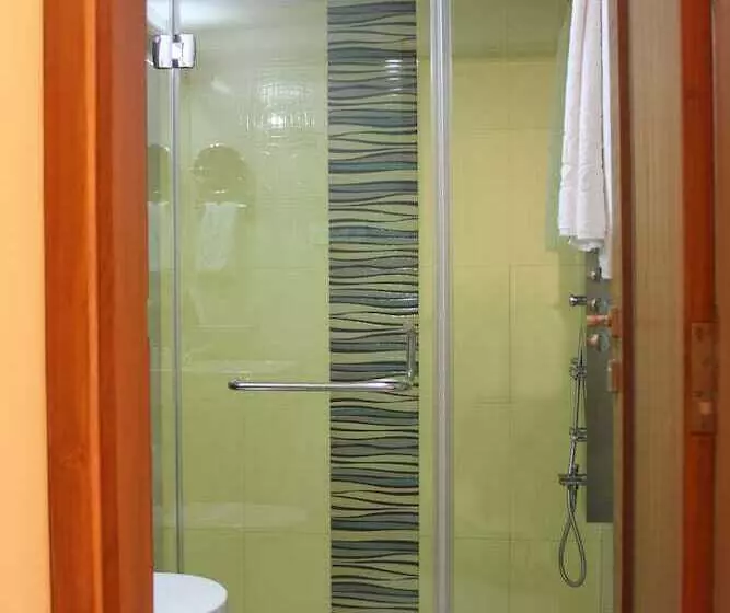 Fotos del hotel Pristine Residency:  3