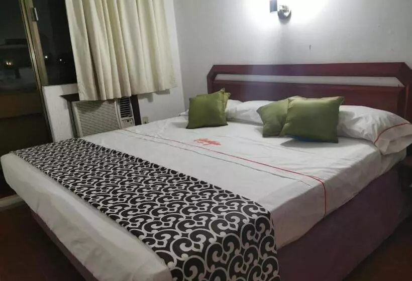 Fotos del hotel Candilejas Playa:  2