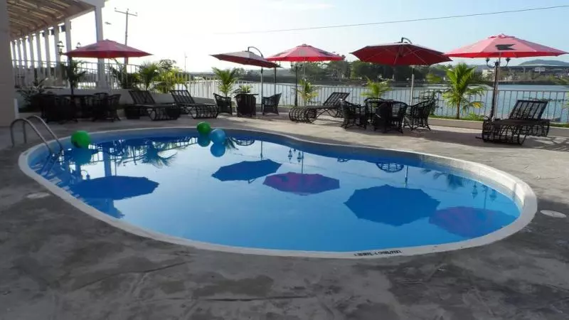 Fotos del hotel Ramada By Wyndham Tikal Isla De Flores:  3