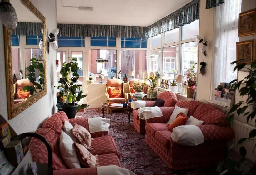 Fotos del hotel The Highfield Private:  23